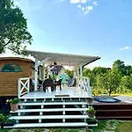Сasa de vacaciones Tiny Bohemian At Balaton Kisapati