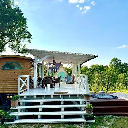 Semesterbostad Tiny Bohemian At Balaton Kisapati